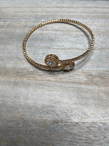 GOLD CLEAR STONE BRACELET