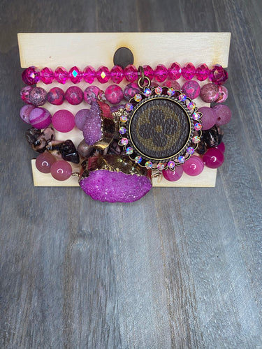 LV STACK ( LAVA STONES)