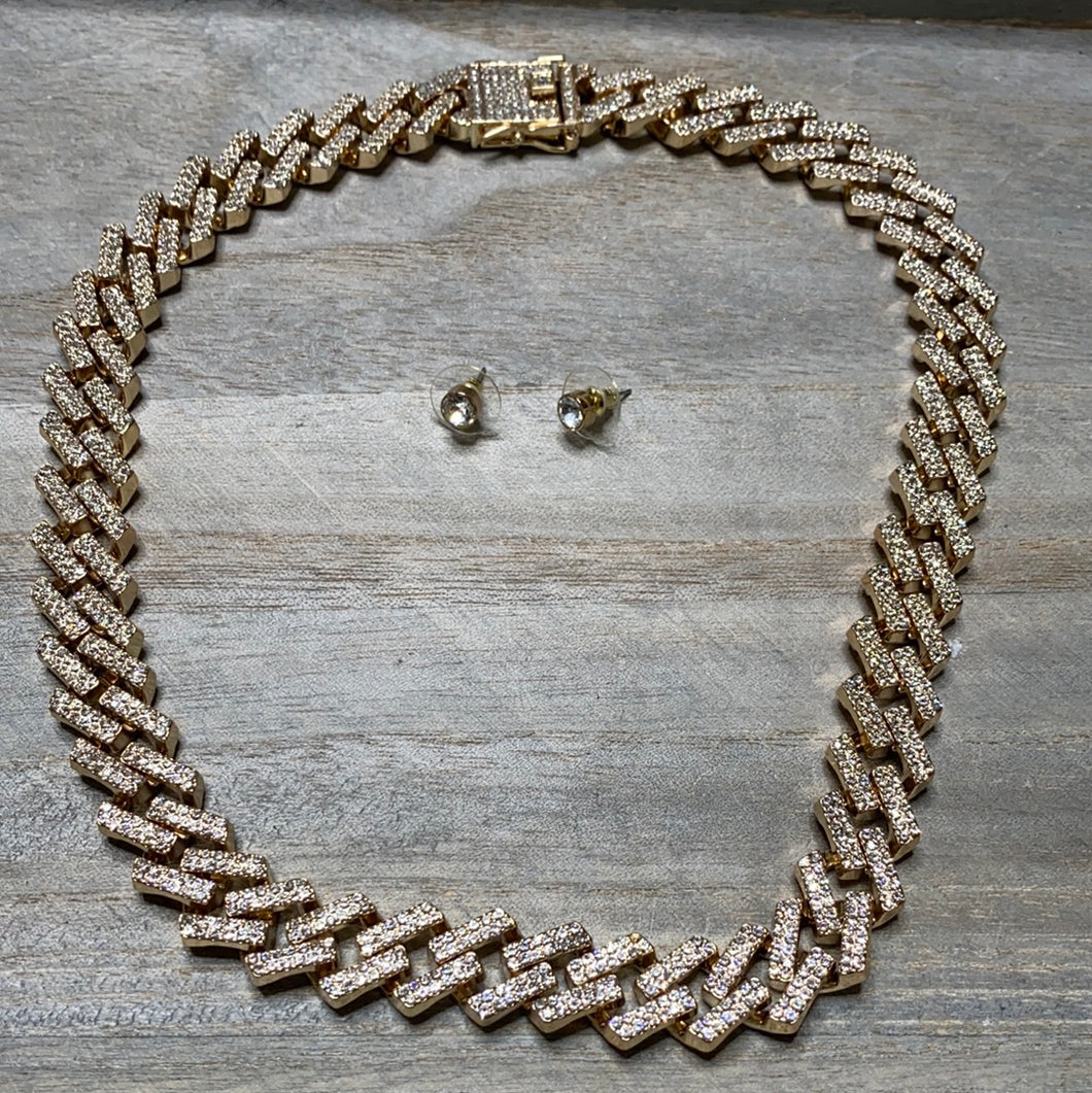 DIAMOND MY NECKLACE