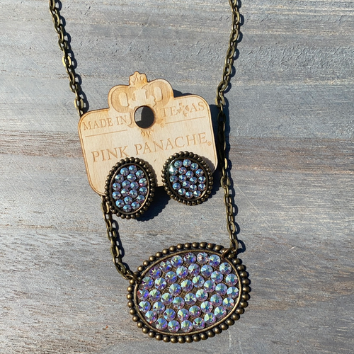 STUDDED OUT SET