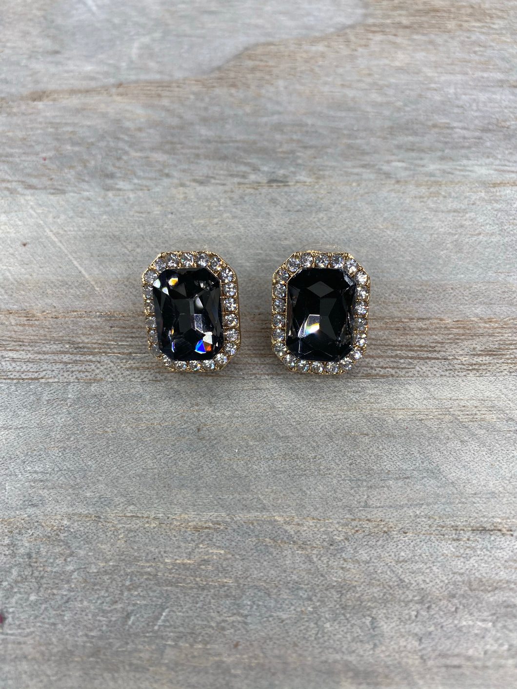 BLACK STUD EARRINGS