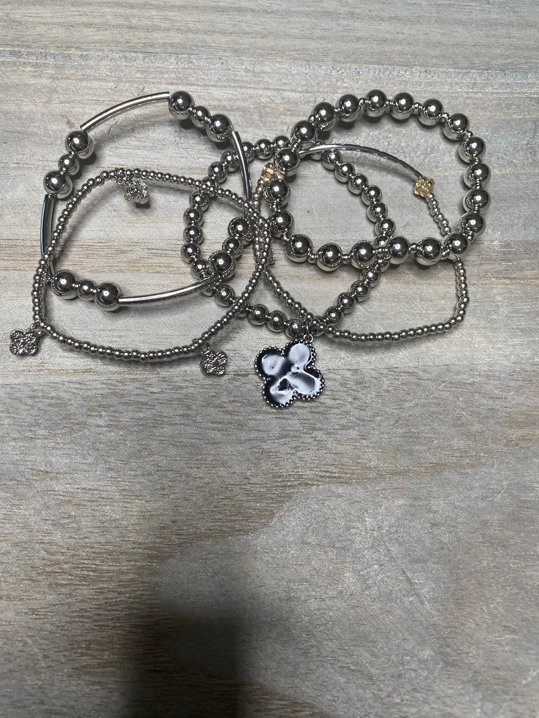 NEW ENGLAND BRACLETS