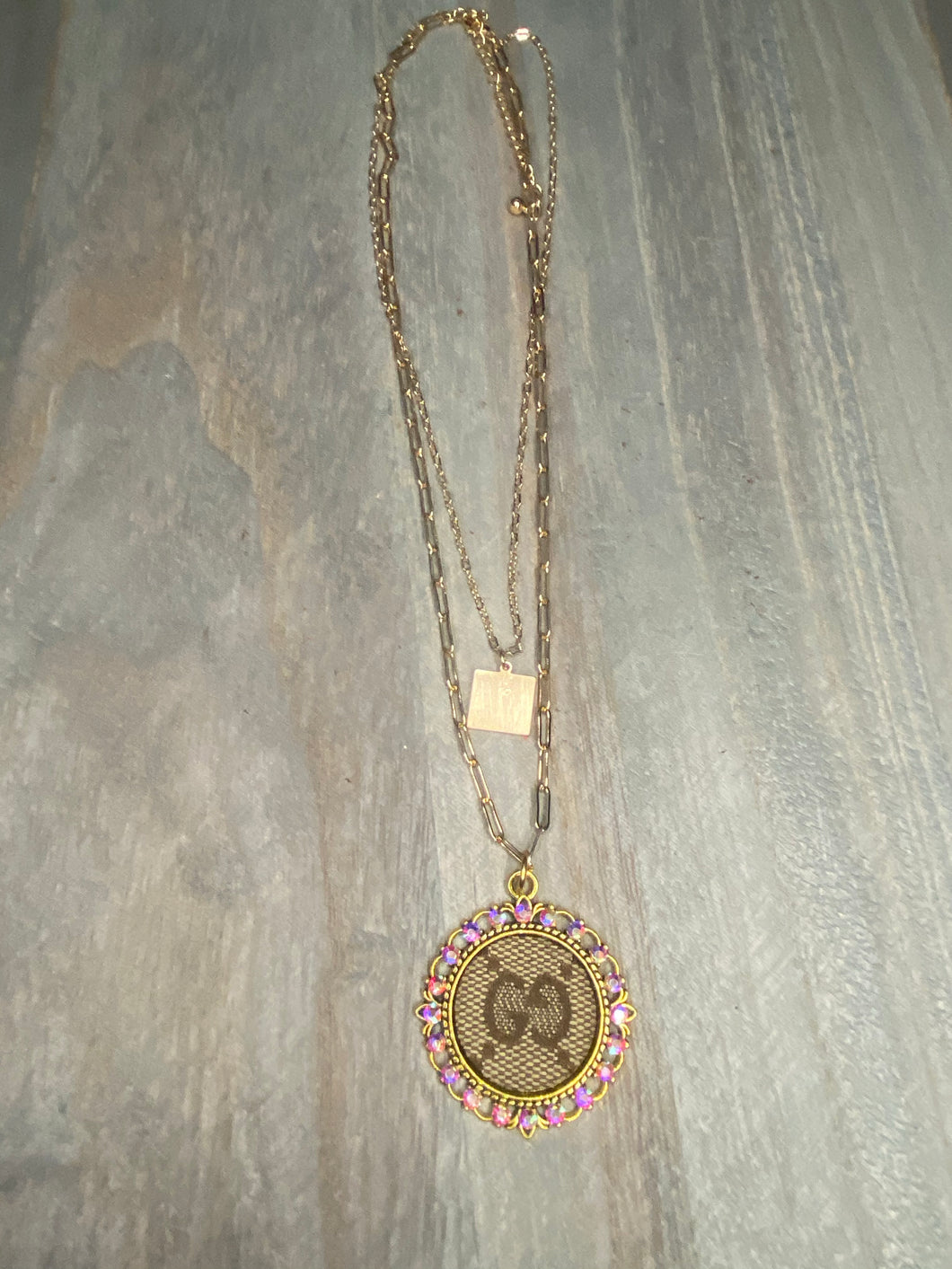 GG NECKLACE